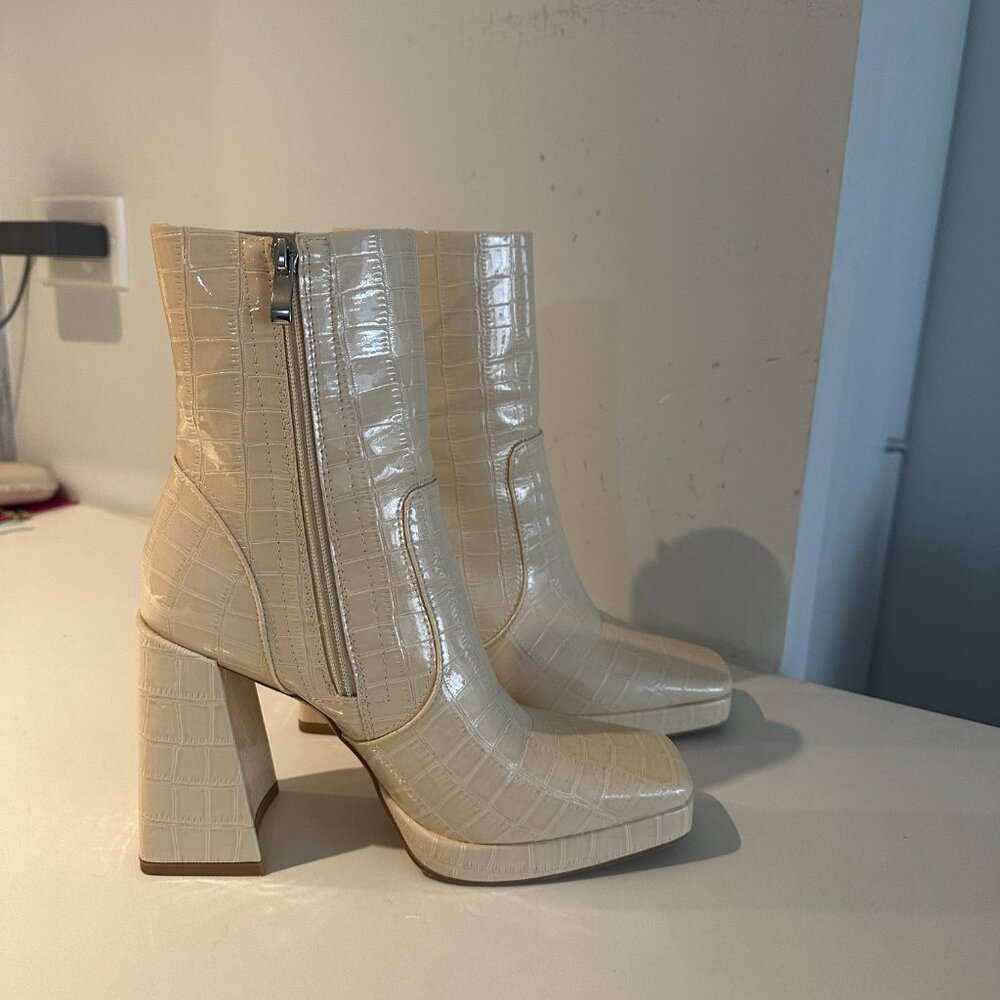 Princess Polly Jamie croc platform boots cream - Picture 2 of 6